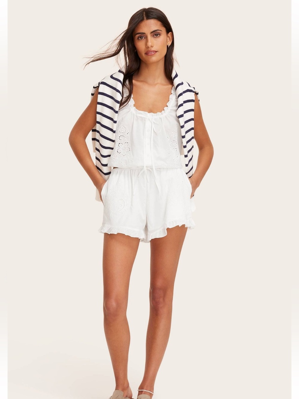 PARKE X TARGET- NWT Woven Cream Drawstring Ruffle Shorts medium